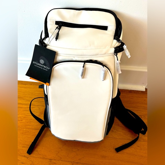 Stormtech insulated Oregon 24 cooler backpack - Picture 1 of 6